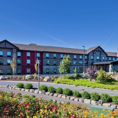 Hampton Inn & Suites Bend Exterior photo