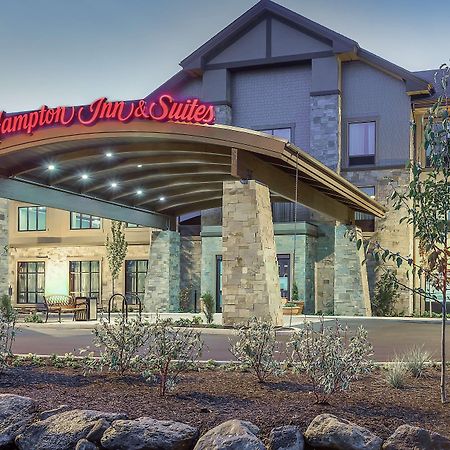 Hampton Inn & Suites Bend Exterior photo