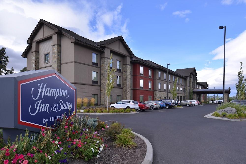 Hampton Inn & Suites Bend Exterior photo